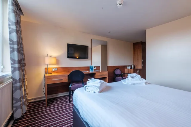 غرفة تنفيذية عائلية بسرير مزدوج، Hull Humber View Hotel, Sure Hotel Collection by BW 6/9