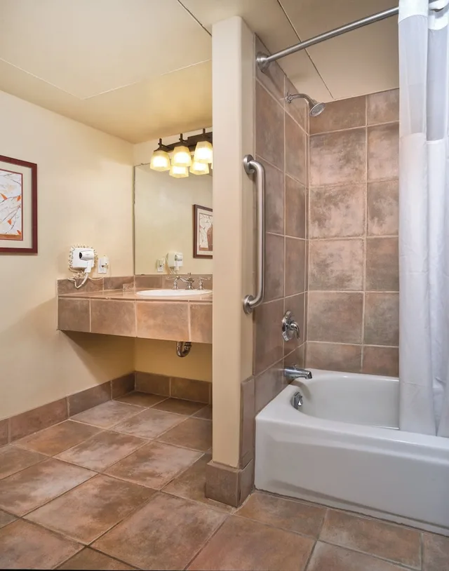 1 Bedroom, Deluxe, Suite, King Bed, Murphy Bed, Kitchenette، Worldmark Taos 8/9