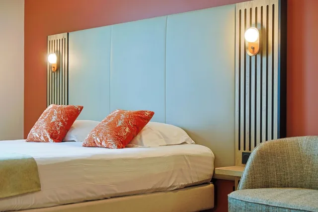 غرفة تنفيذية بسرير كوين، Seven Urban Suites Nantes Centre 2/6