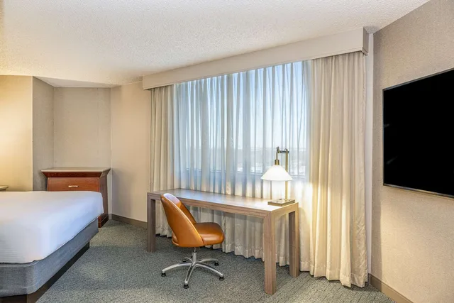 غرفة ركنية بسرير كينج، Hilton Richardson Dallas 4/6