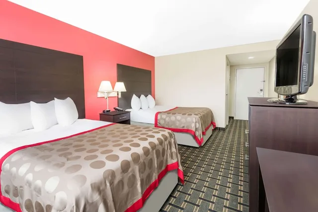 غرفة بسريرين مزدوجين، Ramada By Wyndham Vandalia 5/10