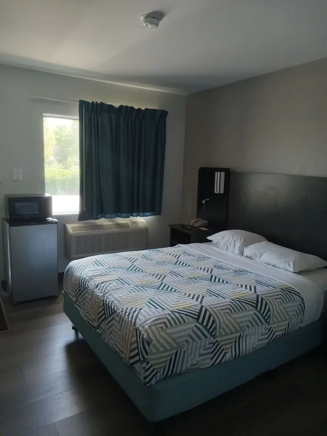 غرفة قياسية بسرير مزدوج، Motel6 Laurel, DC - Washington Northeast 2/5