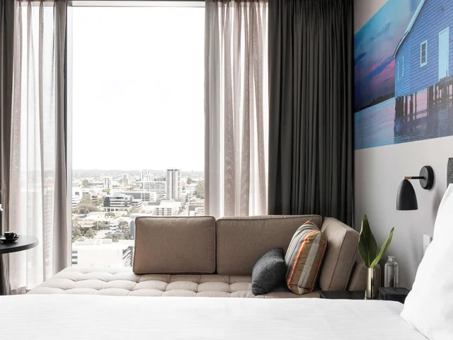 غرفة ديلوكس بسرير كينج، Novotel Perth Murray Street 4/8