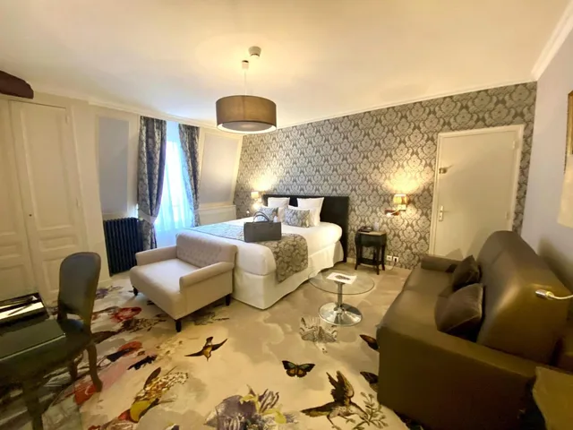 غرفة ديلوكس عائلية، Hotel & Spa Le Grand Monarque, BW Premier Collection 1/4