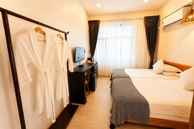 Premier, Twin Beds, Yolo Bangkok Boutique Hotel 1/8