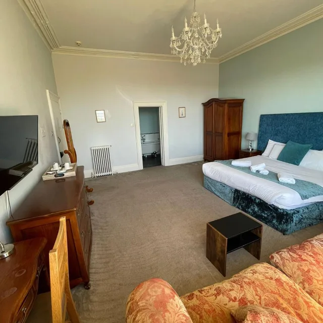 جناح ديلوكس بإطلالة على البحر، Crofton House Hotel 10/10