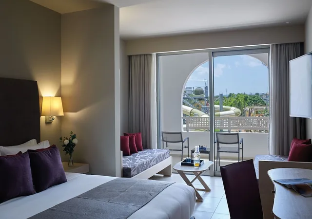 Open Plan, Family, Queen Bed, Inland View, 2 Sofa، Atlantica Akti Zeus Hotel 2/3