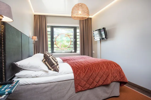 غرفة بسرير كوين، Dyreparken Safarihotell 1/2
