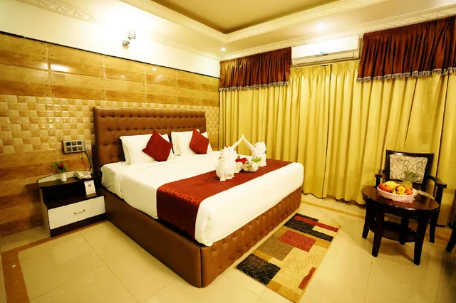 غرفة كلاسيكية بسرير مزدوج، JalMahal Resort &amp; Spa 1/4