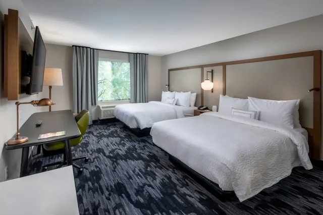 غرفة بسريرين كوين، Fairfield Inn Suites Little Rock Airport 1/10