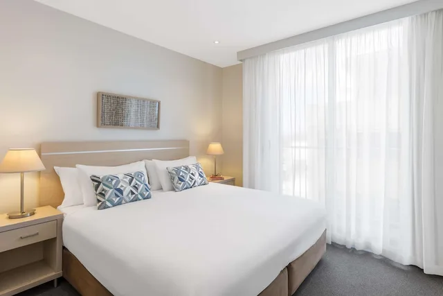 Oaks Glenelg Liberty Suites, Adelaide 19/80