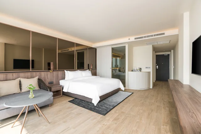 Oceanview Skybath King، Ana Anan Resort and Villas Pattaya 2/5