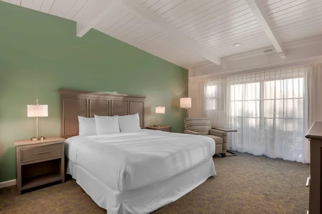 غرفة قياسية بسرير كوين لذوي الإعاقة، Best Western Plus Santa Barbara 4/5