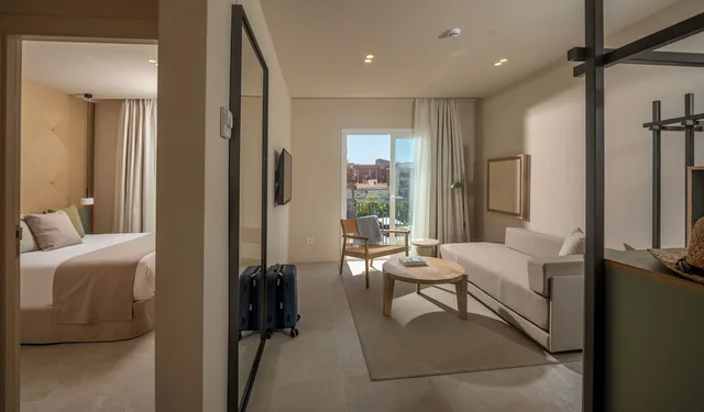 جناح جونيور بسرير كوين، Aqua Hotel Bertran - Adults Only 3/7