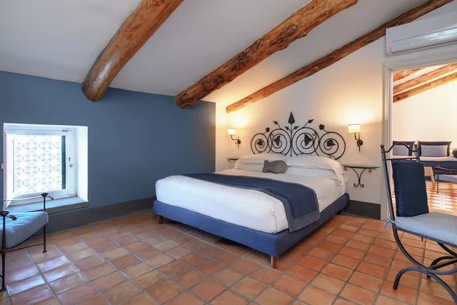 غرفة عائلية بسرير كينج، Relais Regina Giovanna 2/10