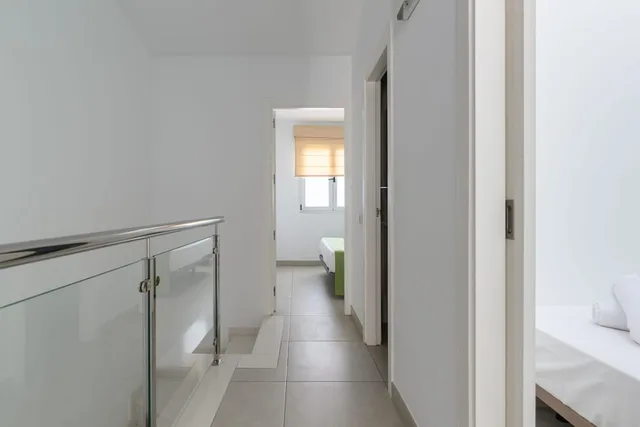 Room, Triple, 1 Double and 3 Single Beds، Canteras Suites 8/9