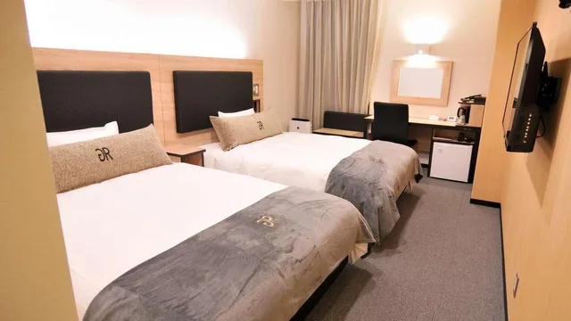 غرفة بسريرين منفصلين بغرفتين للمدخنين، Green Rich Hotel Kurume 1/1