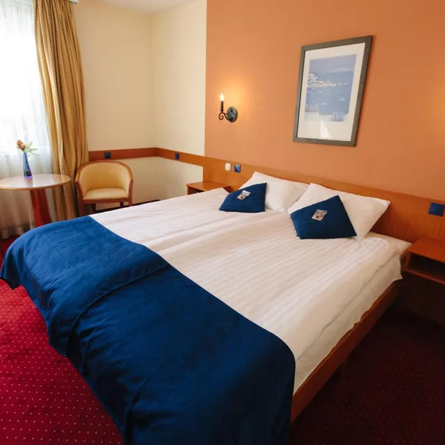 Standard, King Bed, Mediterran Hotel 2/4