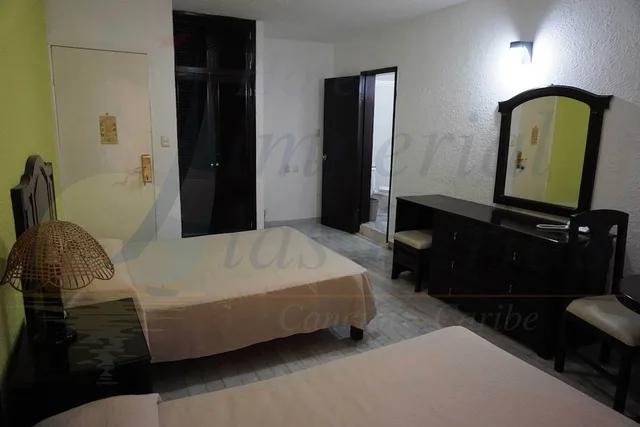 Imperial Las Perlas, Cancun 25/66