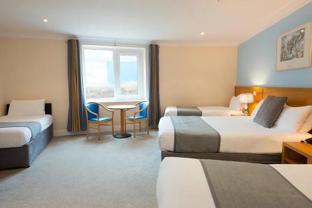 غرفة سوبيريور عائلية، Ceann Sibeal Hotel 1/1