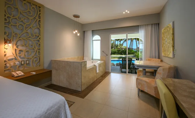 Swim Up, Premier, Junior Suite, Beach Front، El Dorado Royale A Spa Resort All Inclusive 2/2