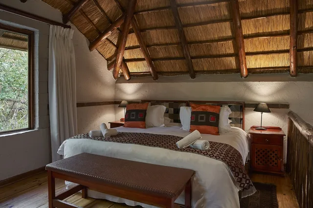 2 Bedrooms, Deluxe, Chalet, Garden View, Grand Kruger Lodge And Spa 4/7