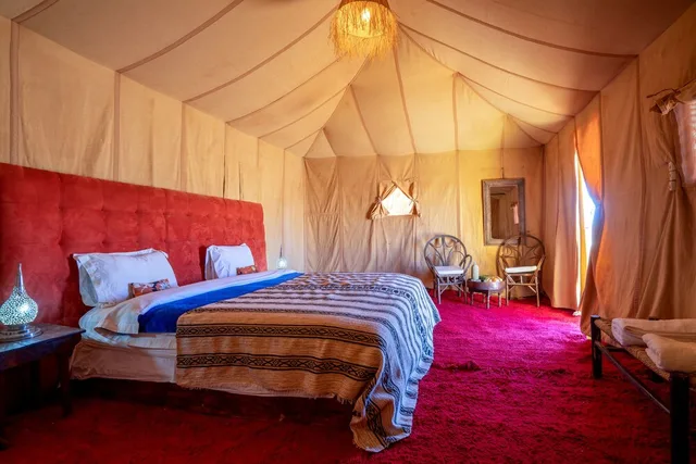 خيمة فاخرة بسريرين منفصلين، Erg Chegaga Desert Luxury Camp 1/3