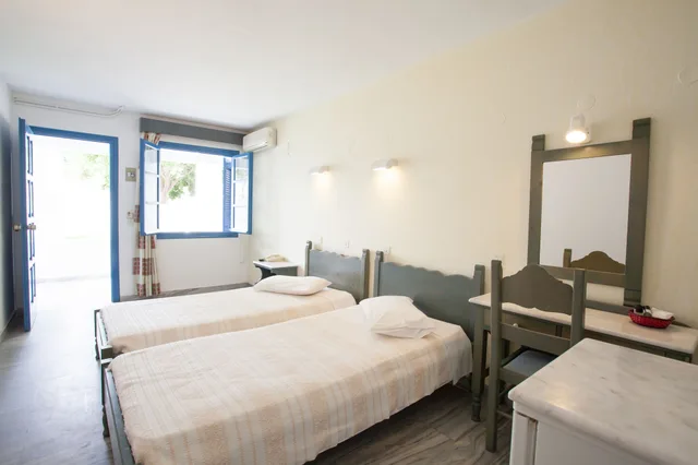 غرفة كومفورت بسريرين منفصلين، Polos Hotel Paros 5/10