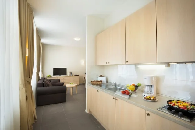 شقة بسريرين كينج بإطلالة على البحر بغرفتي نوم مع أريكة، REMISENS VILLA BELVEDERE 3/4