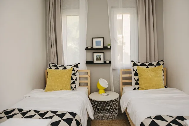 كوخ عائلي بسريرين منفصلين وسرير كوين بشرفة بغرفتي نوم مع أريكة، True Blue Boutique Hotel Kalkan 2/6