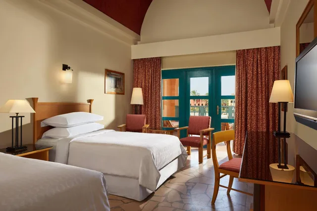 غرفة بسرير كينج بإطلالة جزئية على البحر، Sheraton Miramar Resort El Gouna 5/10