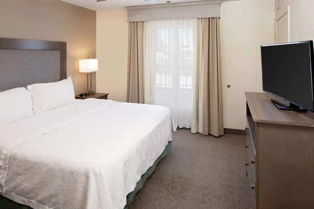 جناح بسرير كينج، Homewood Suites by Hilton Hartford-Farmington 2/3