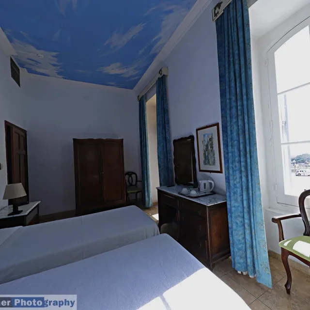 غرفة سوبيريور بسرير مزدوج، Castille Hotel Malta 7/10