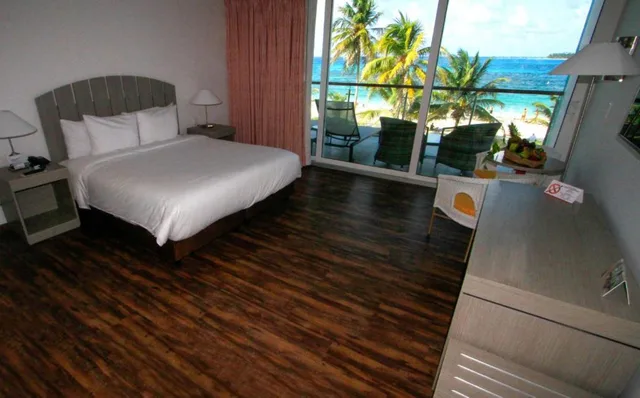 Room, King Bed, Ocean Front، Decameron Isleno - All Inclusive 1/1