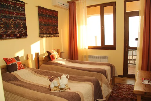 غرفة قياسية بسريرين منفصلين، Silk Road Hotel 1/2