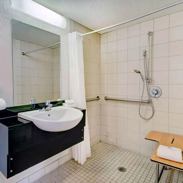 Room, King Bed, Kitchen, Near Building، Studio6 Tucson, AZ - Irvington Road 6/6