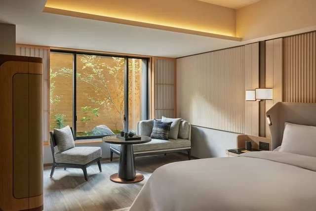 غرفة بريميير بسريرين منفصلين بإطلالة على الحديقة، Dusit Thani Kyoto 4/6