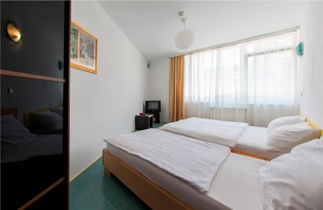 غرفة ثلاثية قياسية، Hayat Hotel 2/10