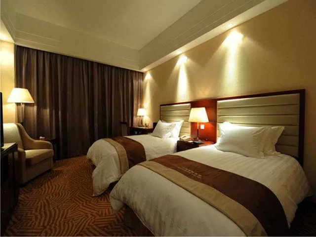 غرفة قياسية بسرير مزدوج، Shanghai Paradise Hotel 1/1