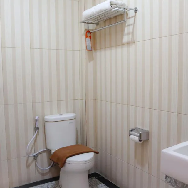 غرفة سوبيريور مفردة، Front One Hk Resort Semarang 8/8