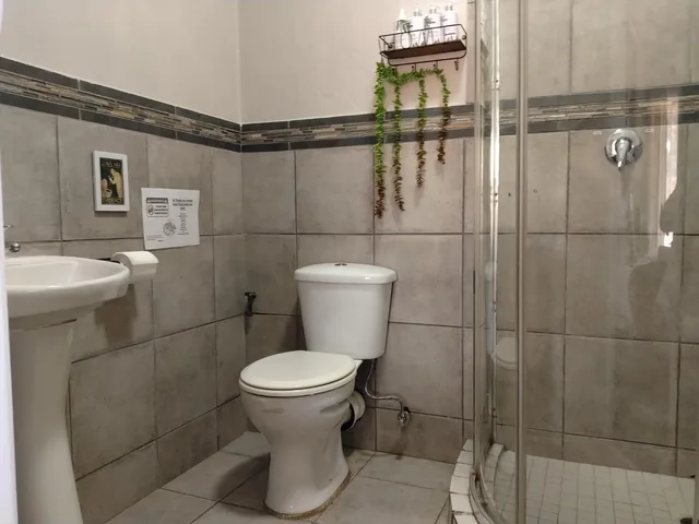 غرفة تنفيذية بسرير كوين، Gorgeous Gecko Guesthouse 2/2