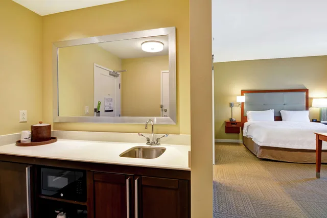 جناح استوديو بسرير كينج مع أريكة، Hampton Inn And Suites Charleston Airport 7/9