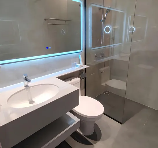 غرفة عائلية، Hotel 61 2/4