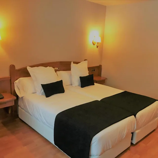 غرفة بسرير مزدوج أو سريرين منفصلين، Hotel & SPA Niunit 2/7
