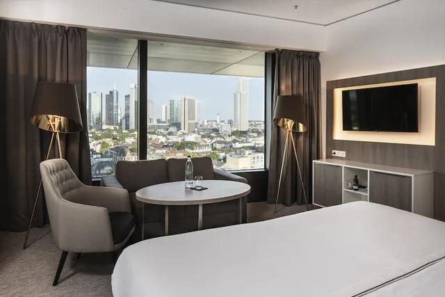 جناح جونيور بسرير مزدوج وسرير فردي، MELIA FRANKFURT CITY 7/10