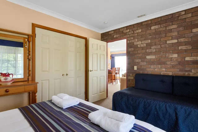 2 Bedrooms, Pier, Cottage، Swansea Cottages & Motel Suites 5/10