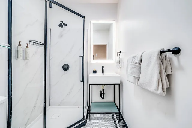 غرفة ديلوكس بسرير كينج، The Beau Hotel Downtown San Diego Gaslamp Quarter 10/10