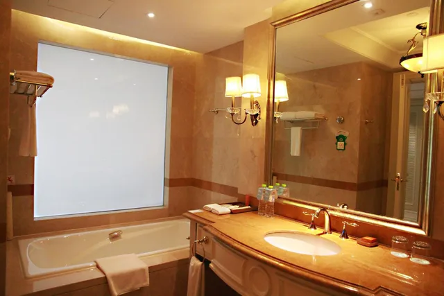 غرفة سوبيريور بسريرين منفصلين بإطلالة على البحر، Crowne Plaza Qingdao Ocean Spring Resort 5/5