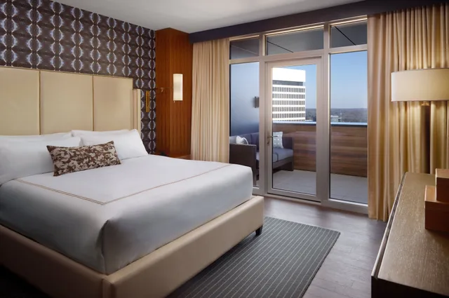 جناح فاخر بسرير كينج بشرفة، Omni Hotel At the Battery Atlanta 6/10