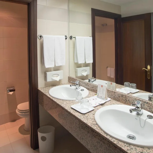 غرفة بسريرين منفصلين، Hotel Riu Fluvia 4/6